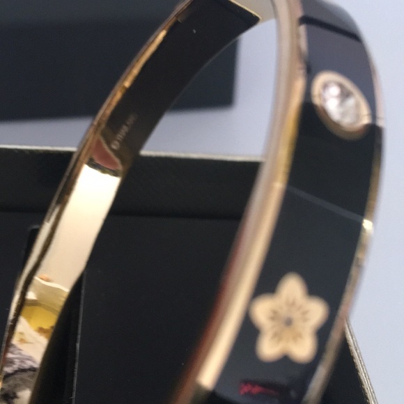 ❌❌SOLD❌❌COACH MOTIF BANGLE - Picture 2 of 5